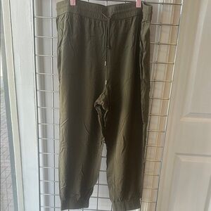 Who What Wear Green Joggers with Elastic Waistband